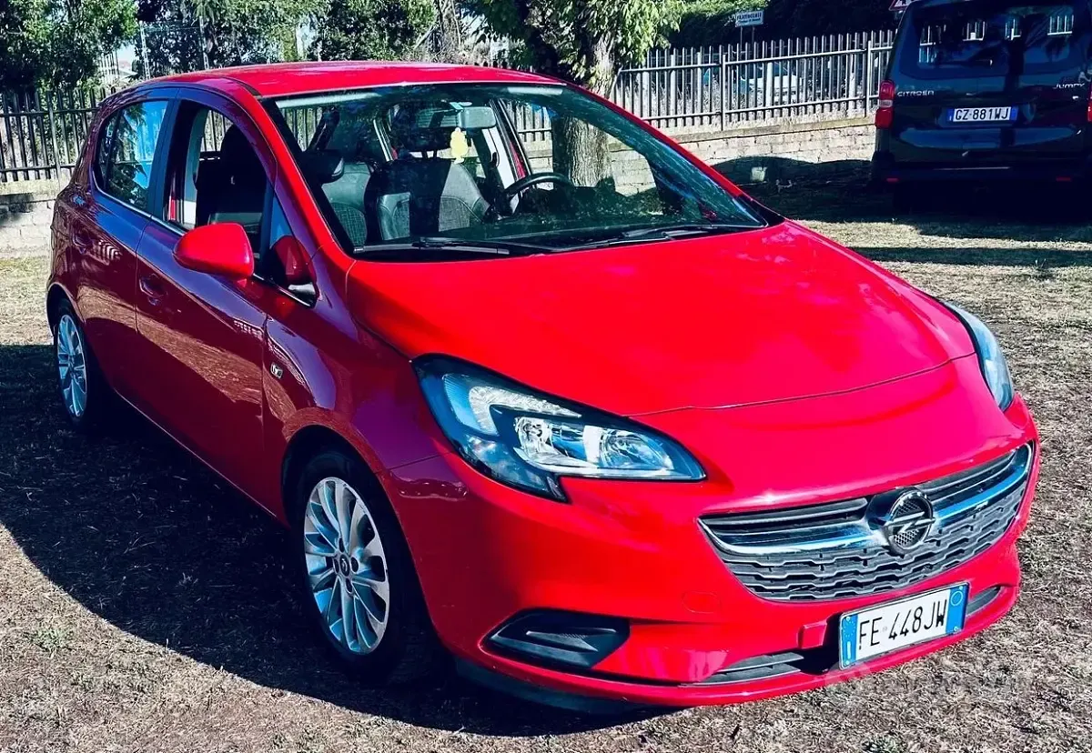 Usata Opel Corsa Cosmo 90 CV (66 kW) 2016 Rosso Utilitaria