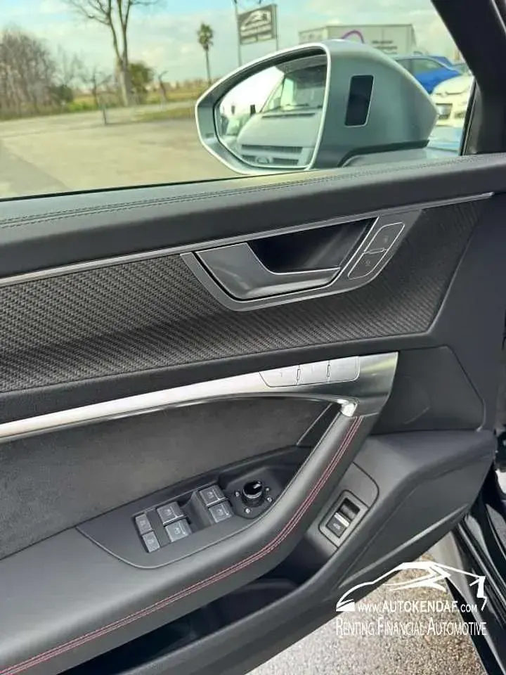 Usata Audi RS6 Comfort 600 CV (441 kW) 2023 Nero Station wagon