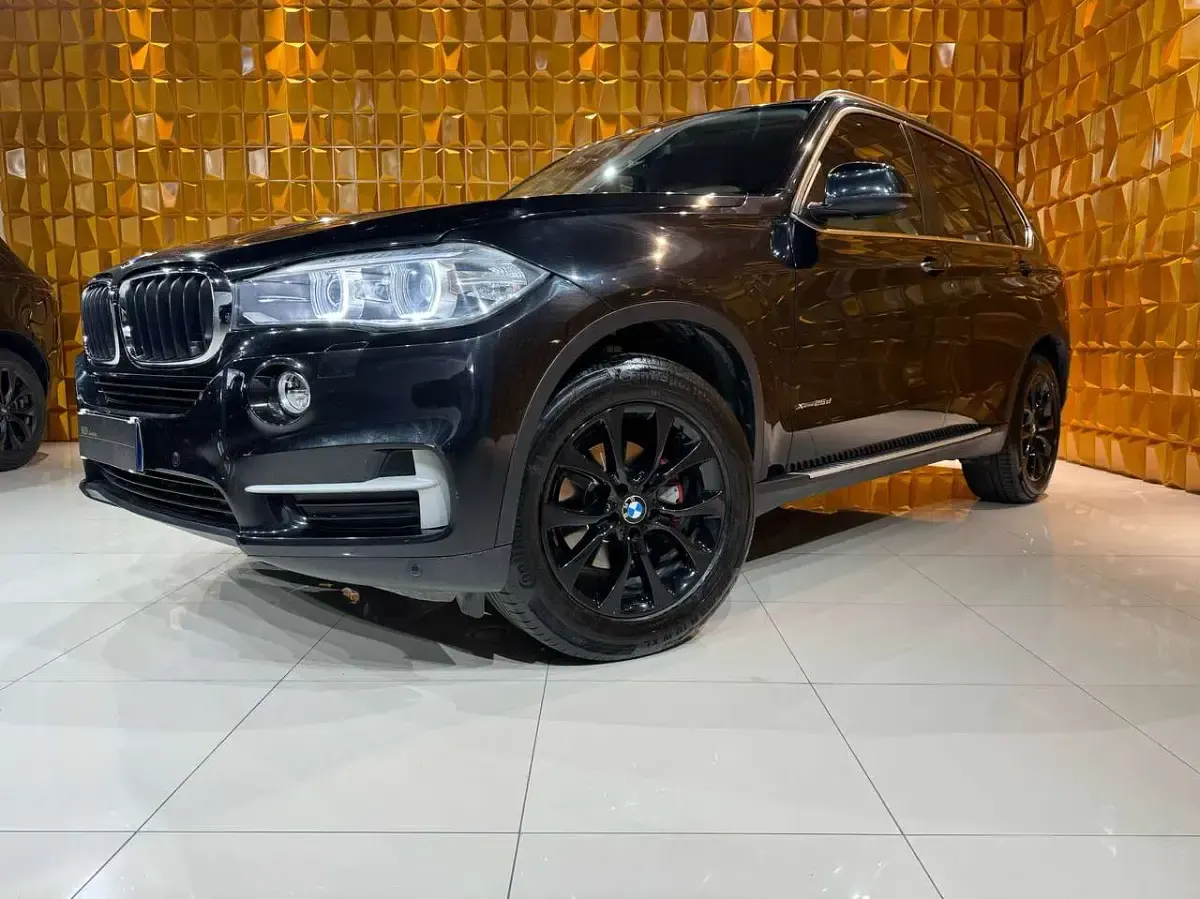 Usata BMW X5 Luxury Line 218 CV (160 kW) 2014 Nero SUV