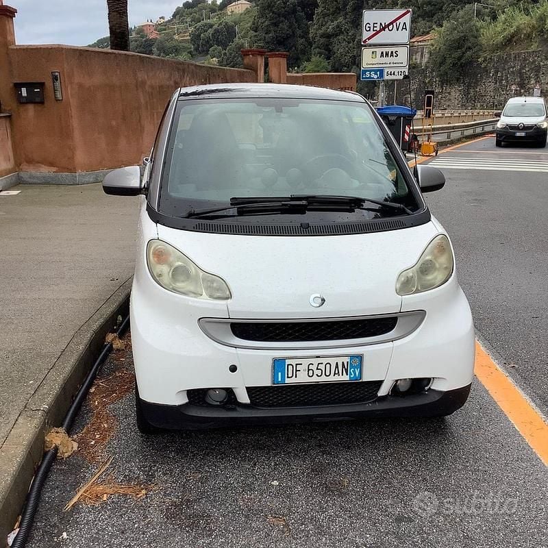 Usata 2007 Smart ForTwo Coupé Utilitaria | 5500 € (Cara) - Immagine 1/4