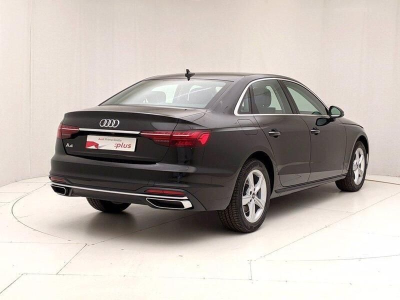 Occasion Audi A4 Advanced 136 PK (100 kW) 2022 Zwart Sedan