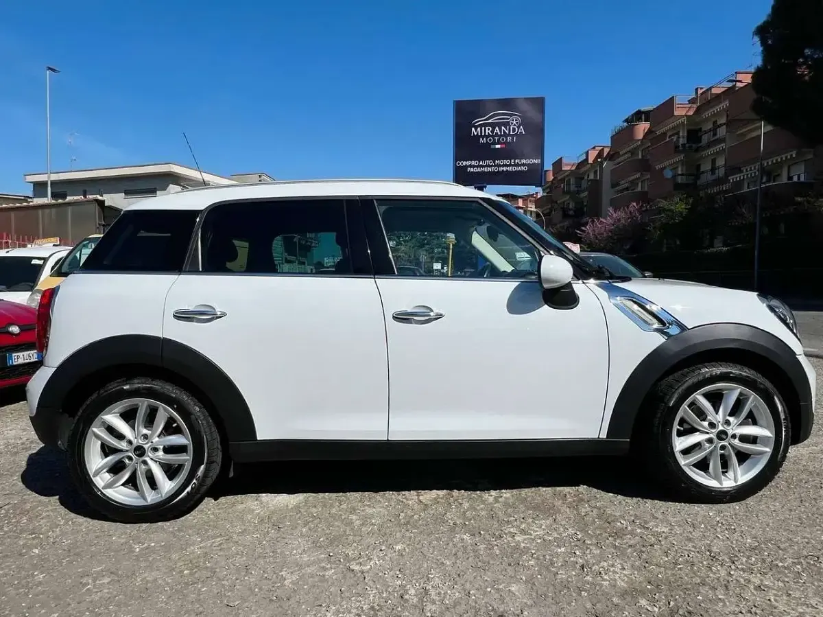 Usata Mini Park Lane Countryman 111 CV (81 kW) 2015 Bianco SUV