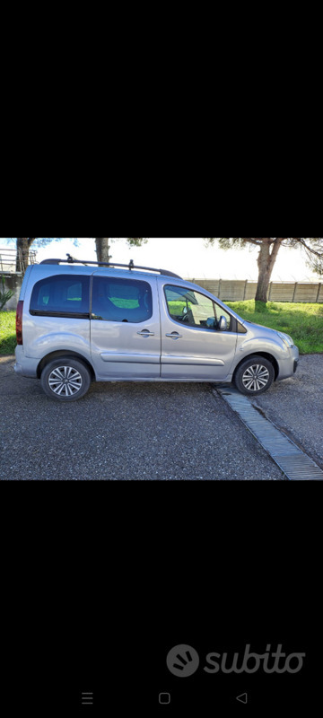 Usato 2016 Peugeot Partner Tepee 1.6 Diesel 98 CV (7.900 €)