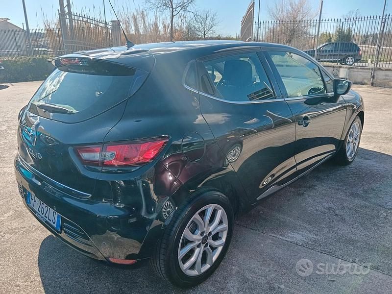 Usata Renault Clio IV Intens 90 CV (66 kW) 2018 Nero Berlina