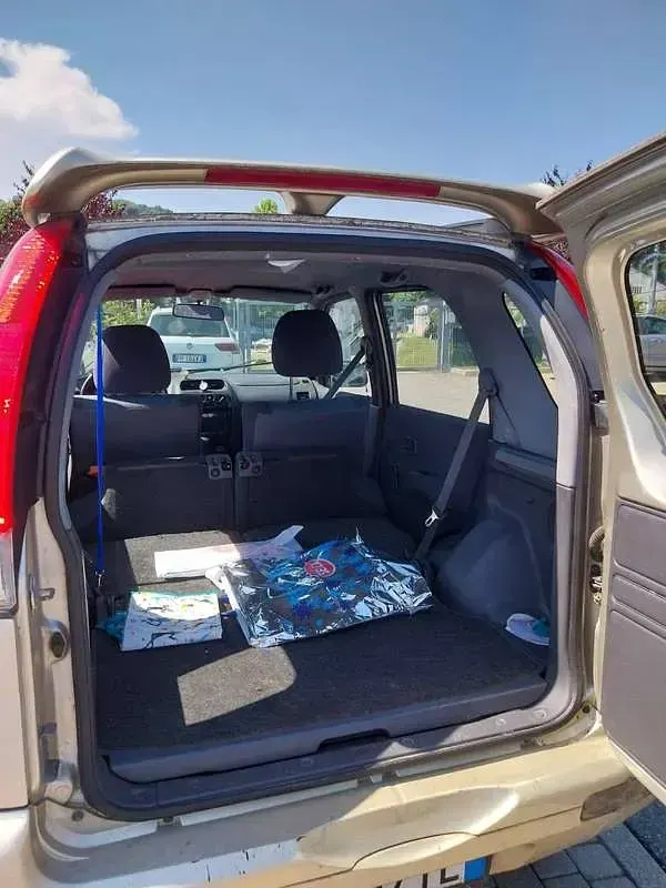 Usata Daihatsu Terios 86 CV (63 kW) 2005 Oro SUV