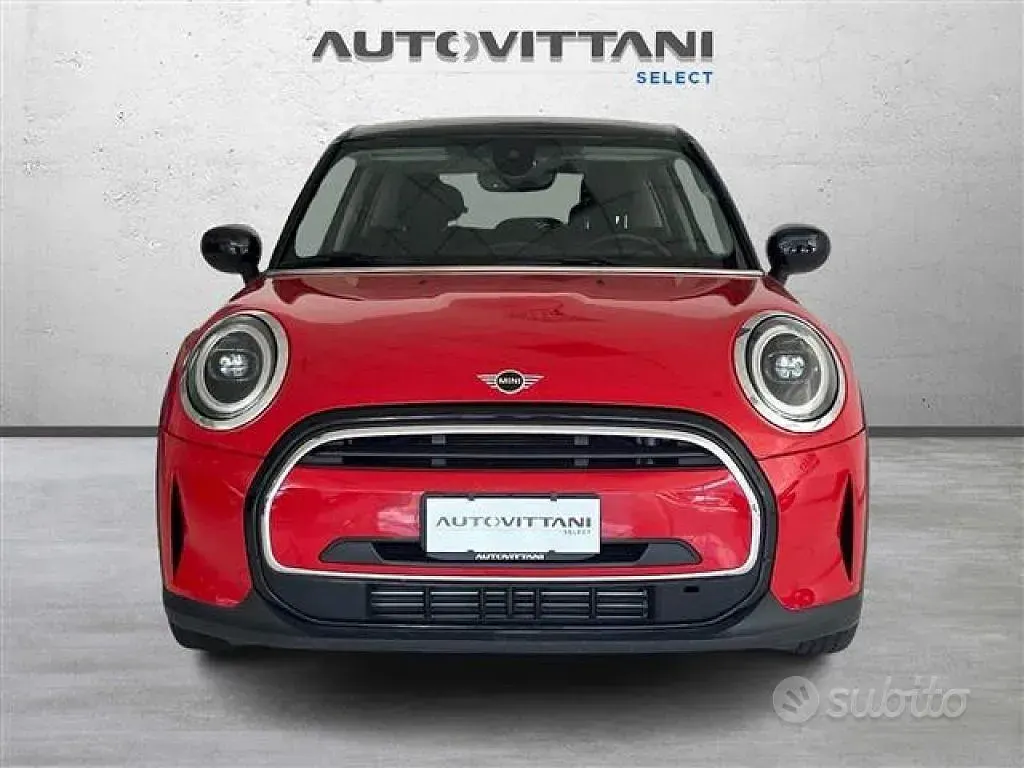 Usado Mini Cooper Essential 136 HP (100 kW) 2024 Vermelho Citadino