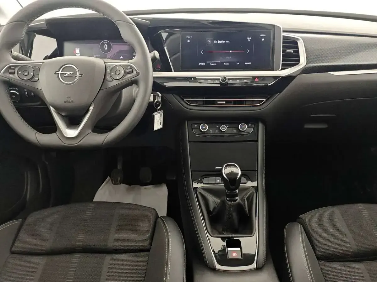 Usata Opel Grandland X 131 CV (96 kW) 2024 Vari colori SUV
