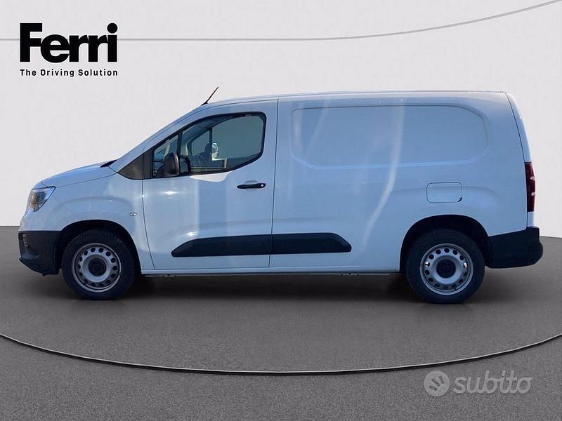 Usata Opel Combo Edition 101 CV (74 kW) 2022 Bianco Monovolume