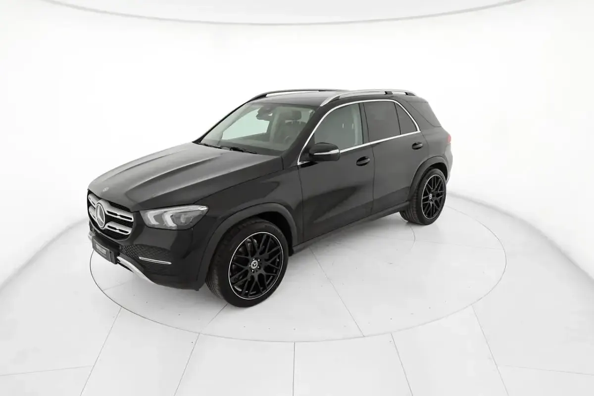 Usata Mercedes GLE300 272 CV (200 kW) 2022 Nero SUV