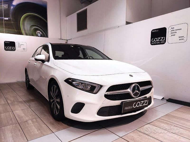Bianco Usata 2021 Mercedes A180 Business Tre volumi | 24.500 € (Buon prezzo) - Immagine 1/4