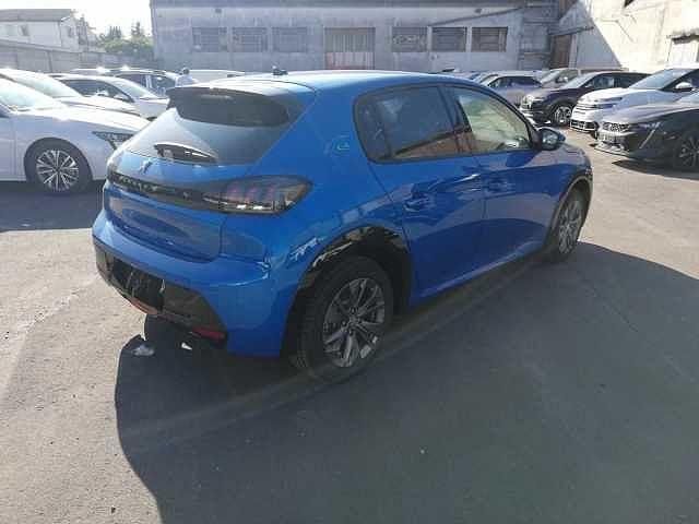Usata Peugeot e-208 Allure 99 kW (135 CV) 2023 Blu Utilitaria