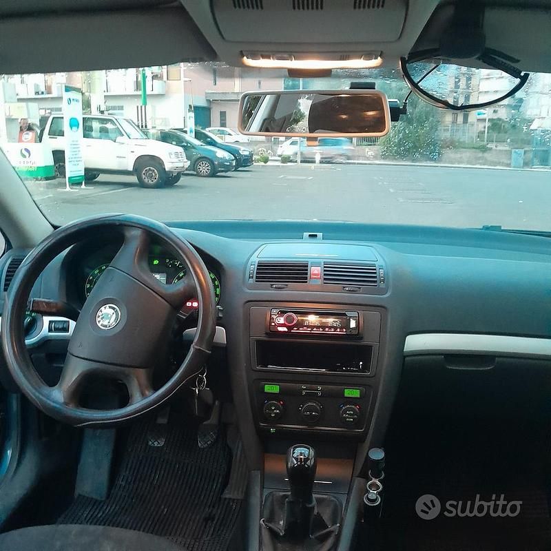Gebraucht Skoda Octavia 140 PS (102 kW) 2007 Grau Kombi