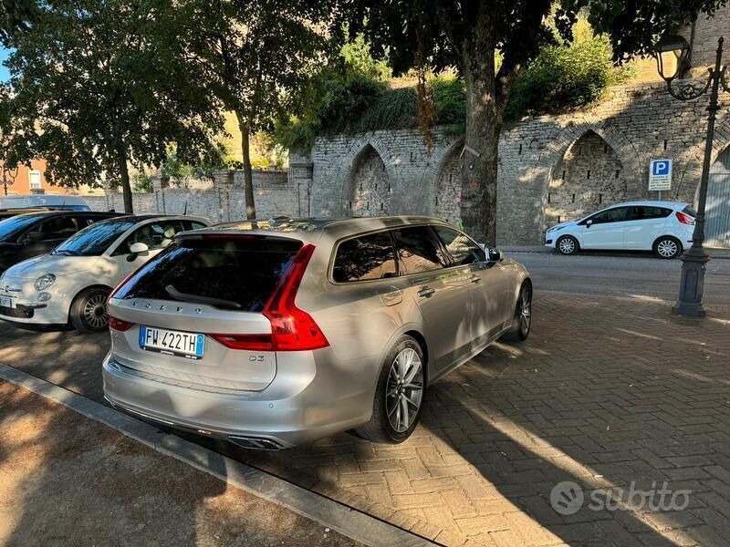 Usata Volvo V90 Business Edition 150 CV (110 kW) 2019 Argento Station wagon