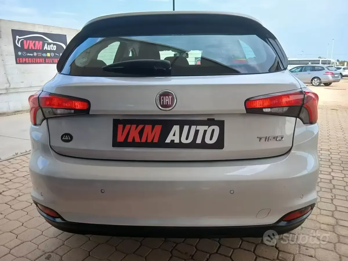 Usata Fiat Tipo 120 CV (88 kW) 2017 Grigio Berlina