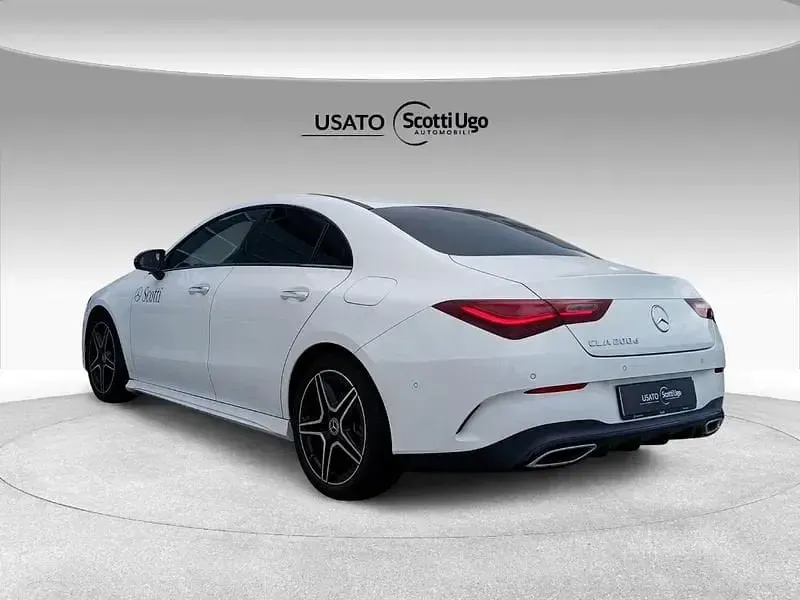 Begagnad Mercedes CLA200 150 HK (110 kW) 2024 Vit