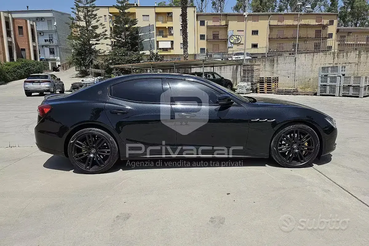 Usata Maserati Ghibli 250 CV (183 kW) 2014 Nero Berlina