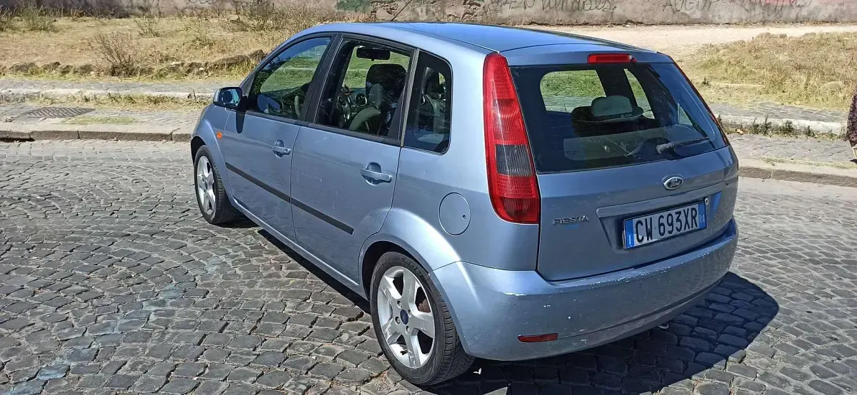 Usata Ford Fiesta Collection 75 CV (55 kW) 2005 Utilitaria