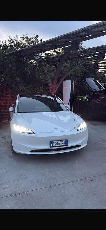Usata Tesla Model 3 Standard Range 88 kW (120 CV) 2025 Berlina