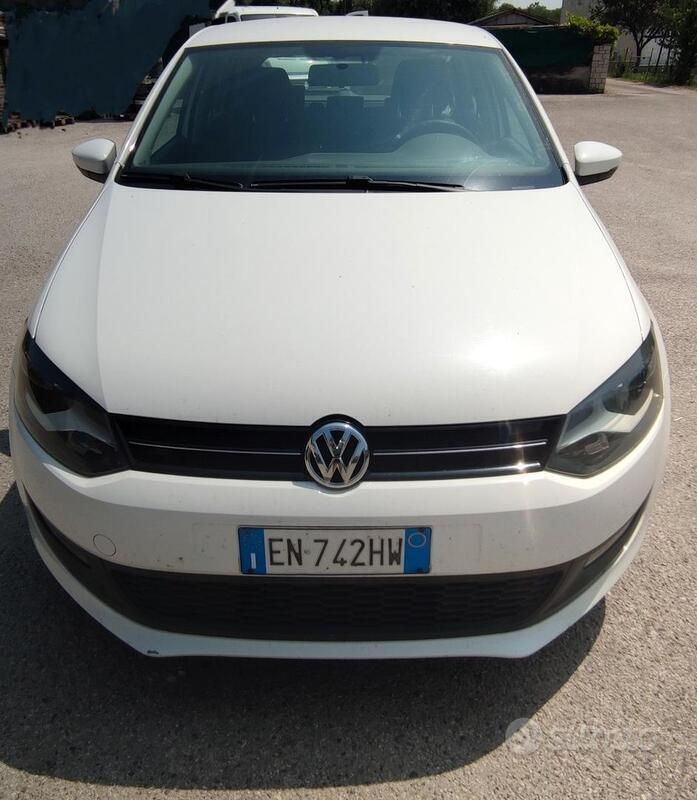 Bianco Usata 2012 VW Polo R-line Due volumi | 5000 € (Buon prezzo) - Immagine 1/4