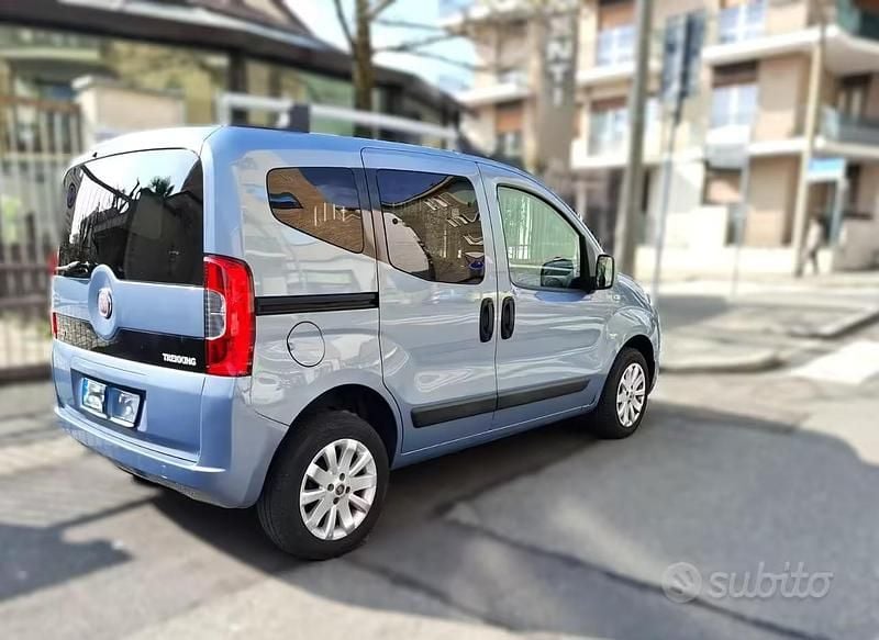 Usata Fiat Qubo Trekking 95 CV (69 kW) 2010 Azzurro Monovolume