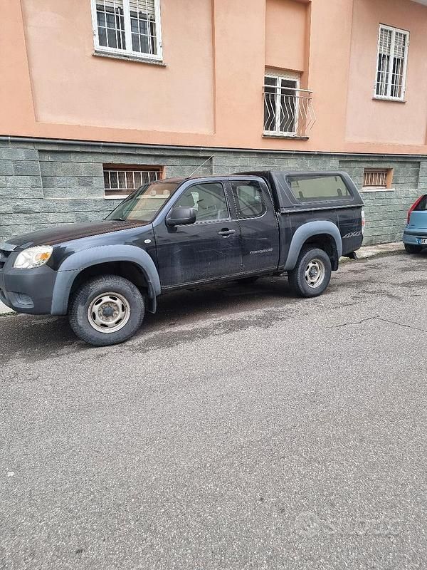 Usata Mazda BT-50 Active 143 CV (105 kW) 2009 Nero Pick-up