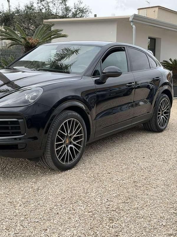Usata Porsche Cayenne Coupe Platinum Edition 340 CV (250 kW) 2022 Nero Coupé