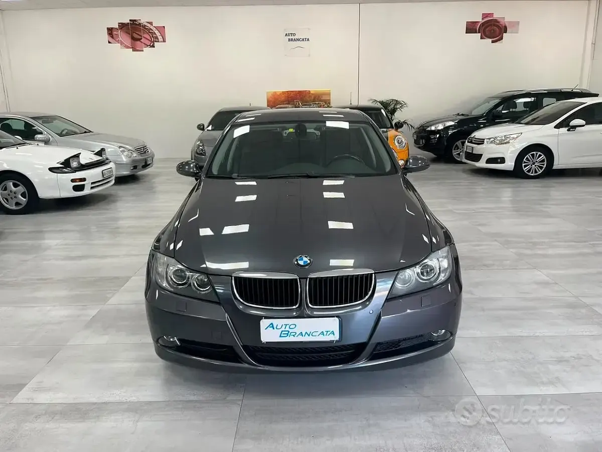 Usata BMW 320 150 CV (110 kW) 2005 Grigio Berlina