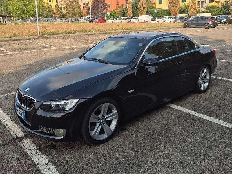 Usata BMW 335 Cabriolet Efficient Dynamics 306 CV (225 kW) 2007 Nero Cabrio
