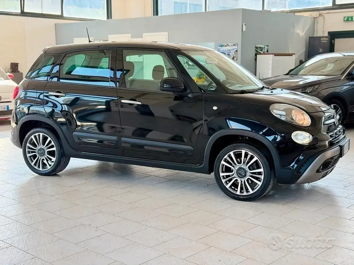 Usata Fiat 500L Cross 95 CV (69 kW) 2021 Nero Monovolume