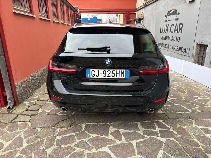 Usata BMW 316 Advantage 122 CV (89 kW) 2022 Nero Station wagon