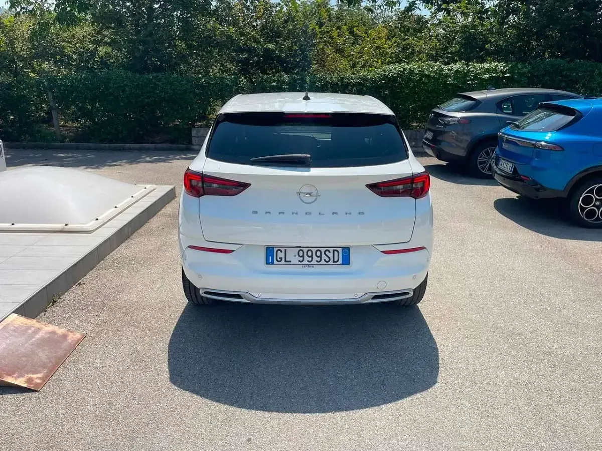 Usata Opel Grandland X Business Elegance 131 CV (96 kW) 2022 Bianco SUV