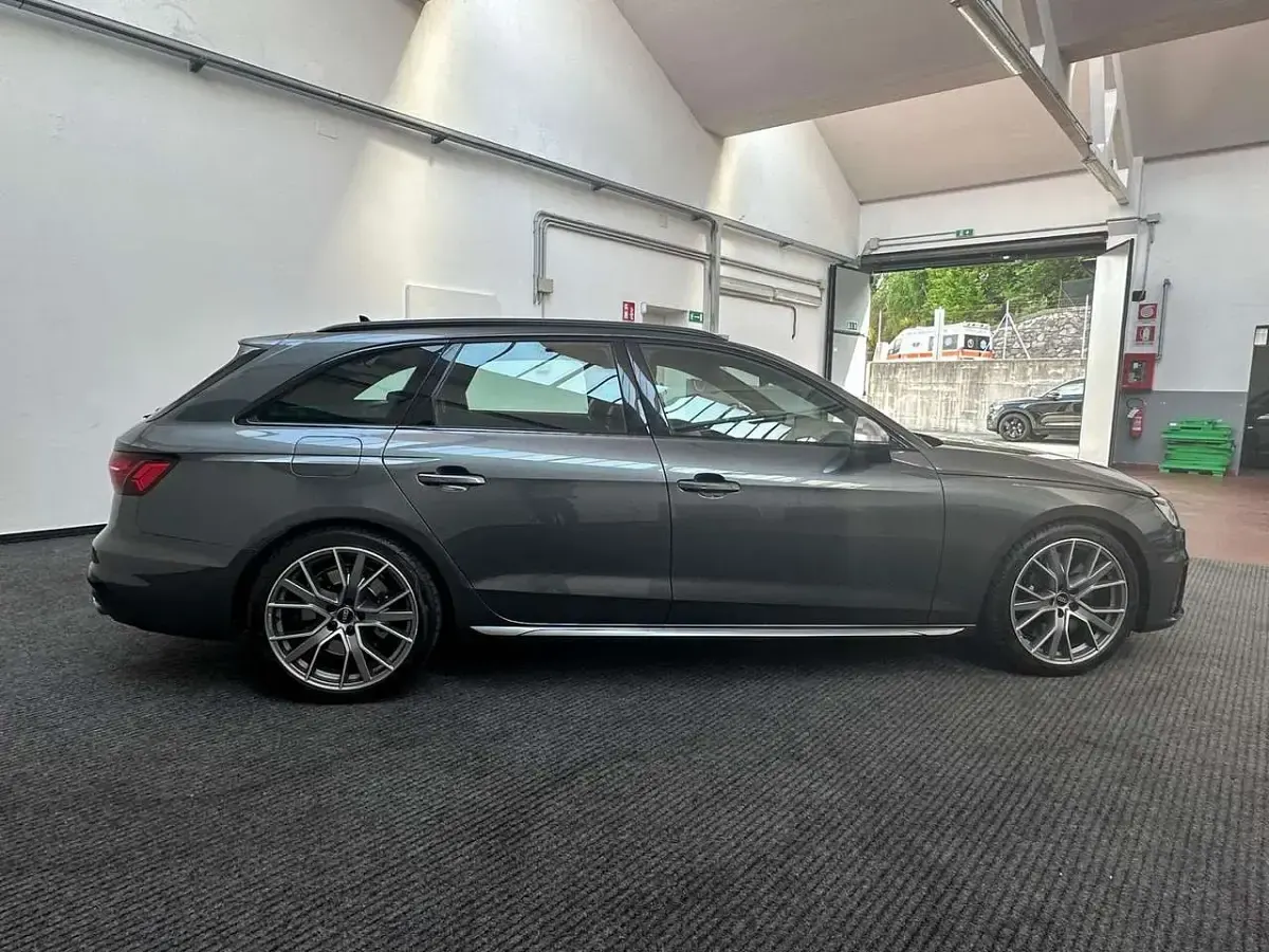Usata Audi S4 341 CV (250 kW) 2022 Grigio Station wagon