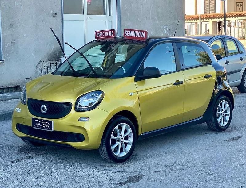 Oro Usata 2017 Smart ForFour Due volumi | 8299 € (Ottimo prezzo) - Immagine 1/4