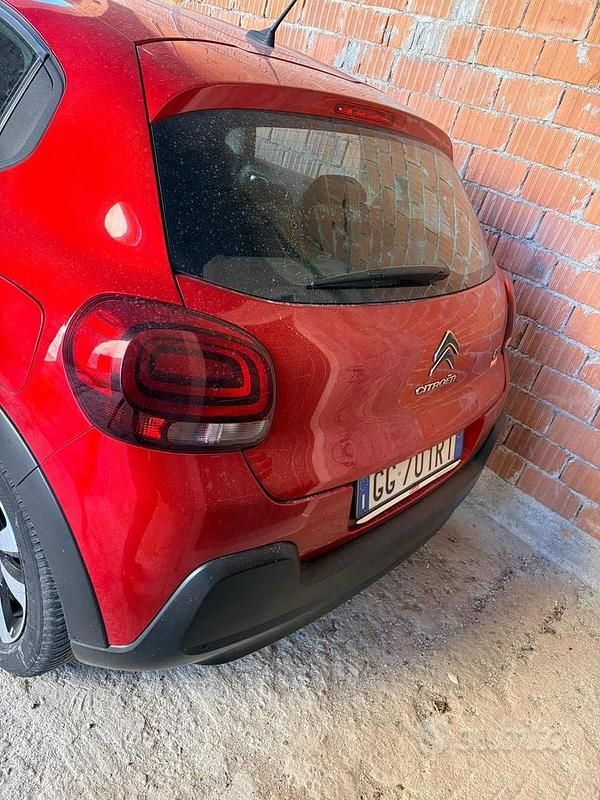 Usata Citroën C3 Feel 102 CV (75 kW) 2021 Rosso Utilitaria