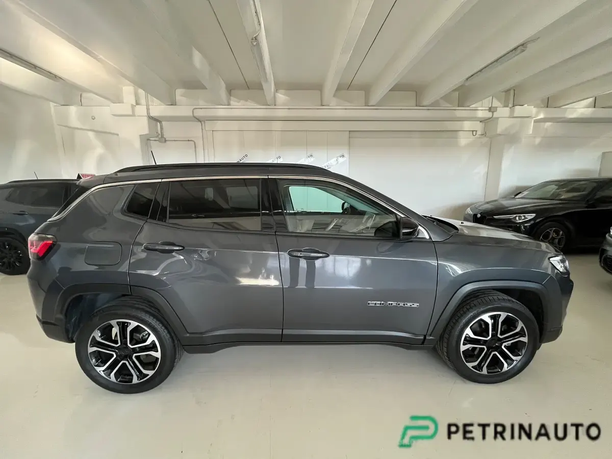 Usata Jeep Compass 131 CV (96 kW) 2024 Grigio SUV