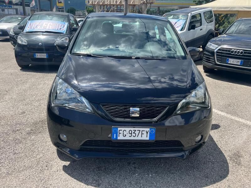 Usado Seat Mii Chic 68 CV (50 kW) 2016 Negro Utilitario