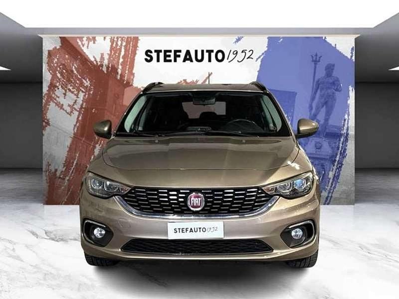 Usata Fiat Tipo Easy 120 CV (88 kW) 2017 Argento Station wagon