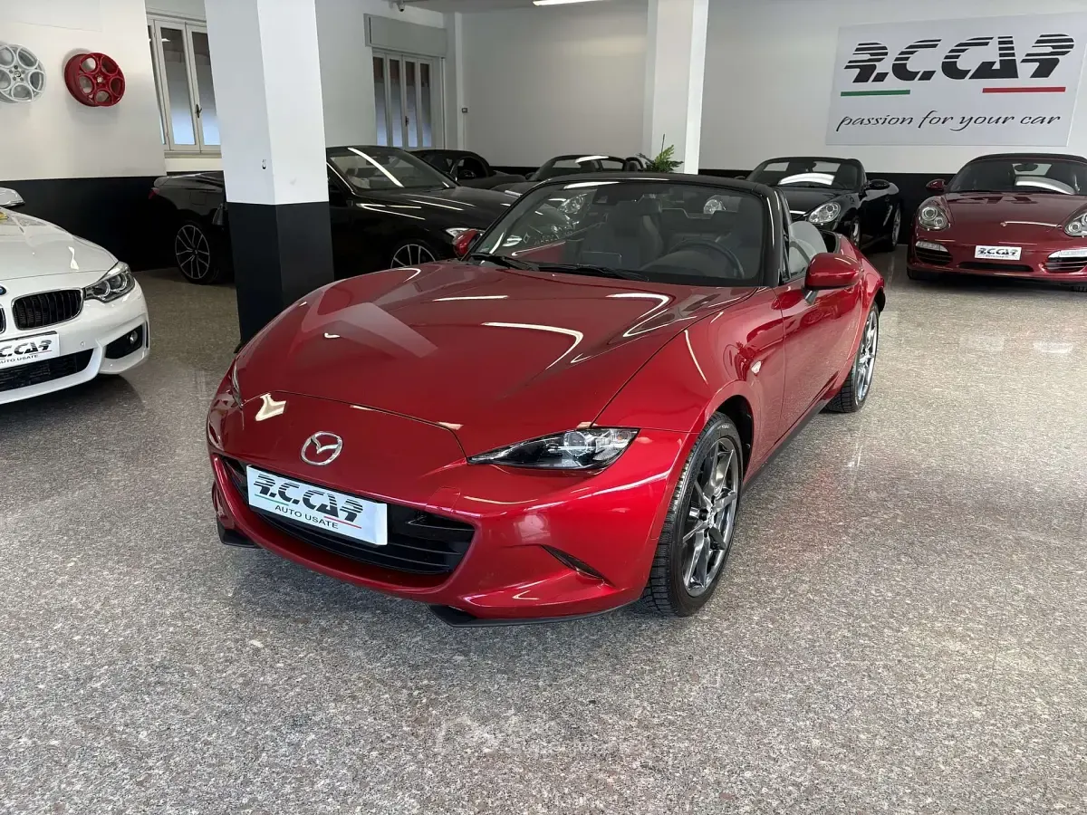 Usata Mazda MX5 Inclusive 160 CV (117 kW) 2018 Rosso Cabrio