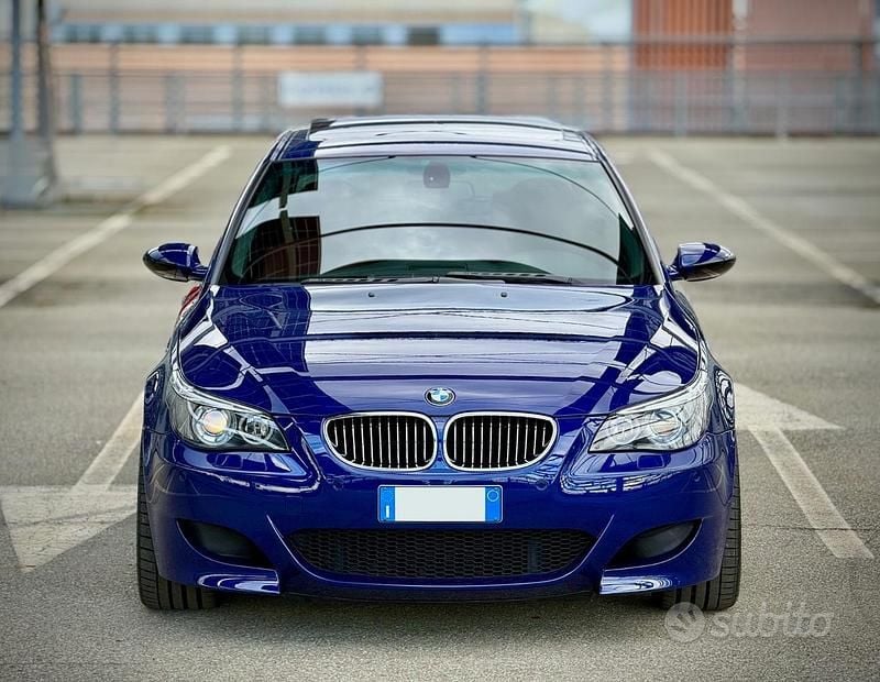 Blu/azzurro Usata 2006 BMW M5 Efficient Dynamics Berlina | 55.900 € (Buon prezzo) - Immagine 1/4