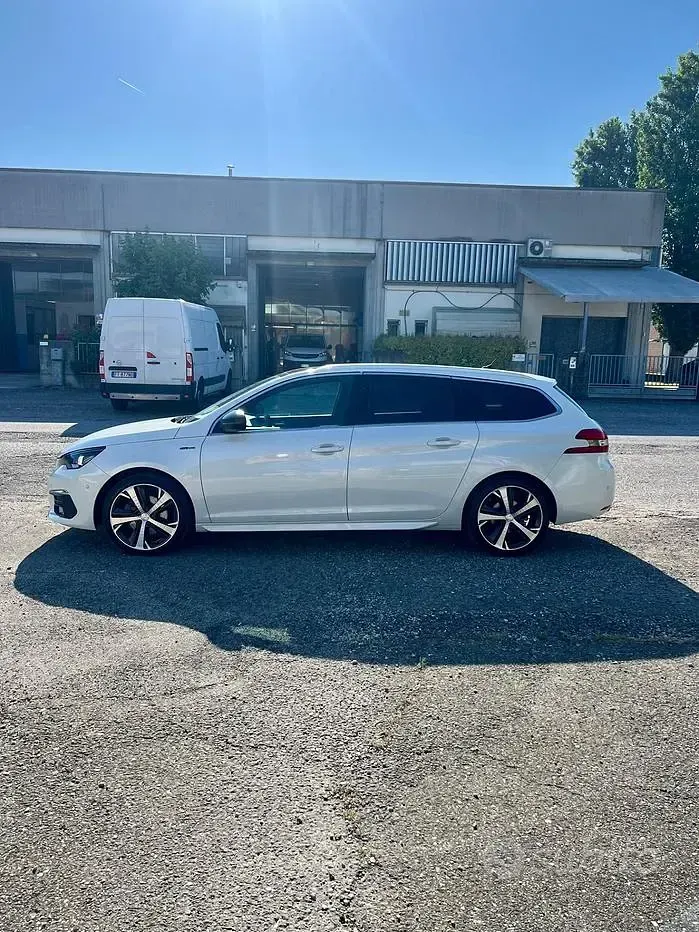 Usata Peugeot 308 GT-line 150 CV (110 kW) 2017 Bianco Station wagon