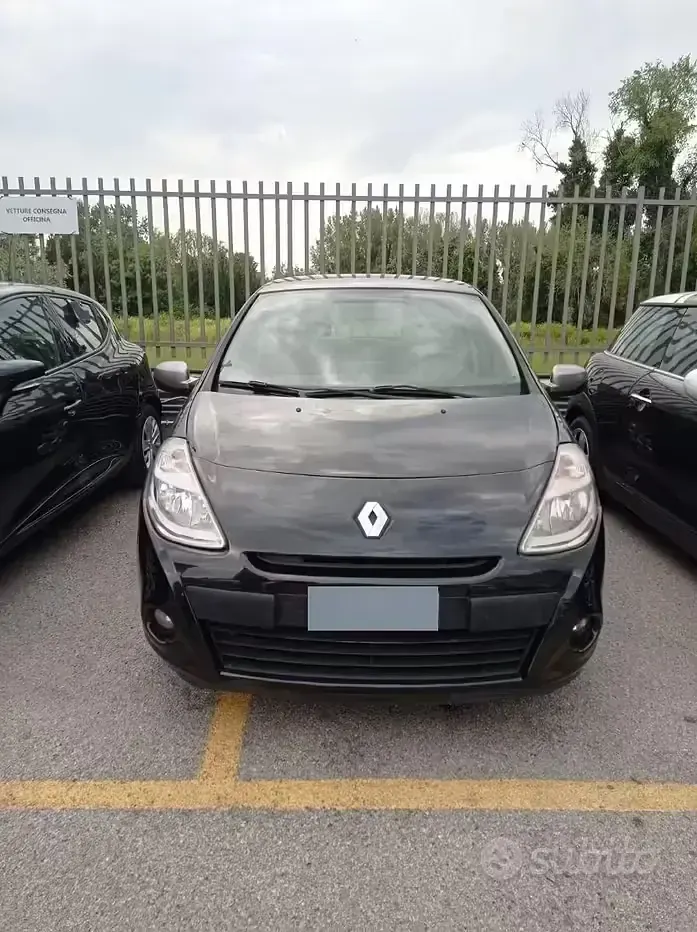 Usata Renault Clio II 86 CV (63 kW) 2010 Nero Berlina