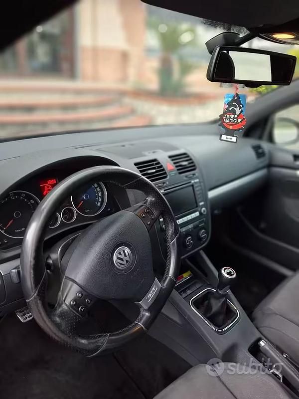 Usata VW Golf V GTI 200 CV (147 kW) 2007 Nero Utilitaria