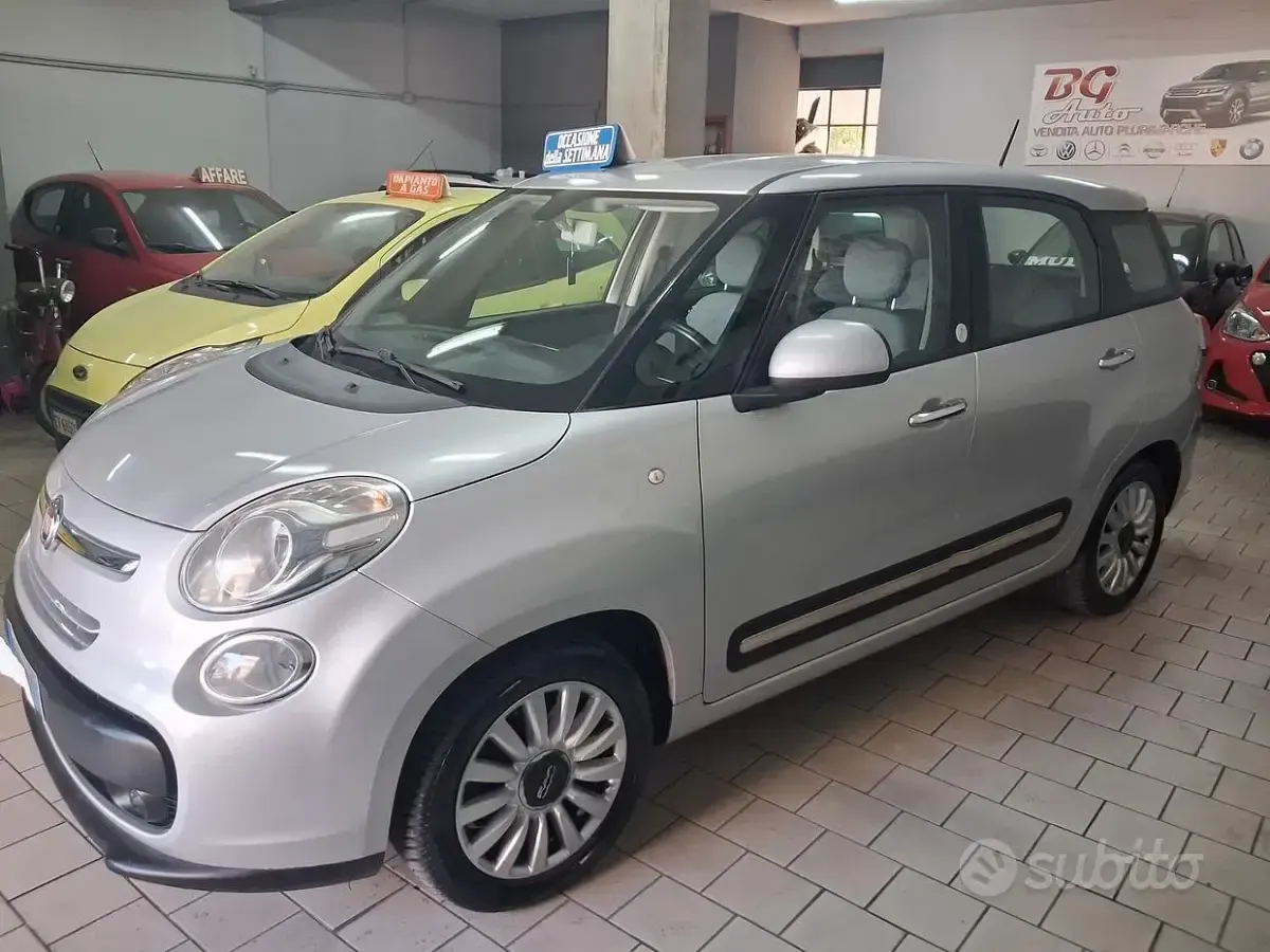Usata Fiat 500L Living 105 CV (77 kW) 2014 Grigio Monovolume
