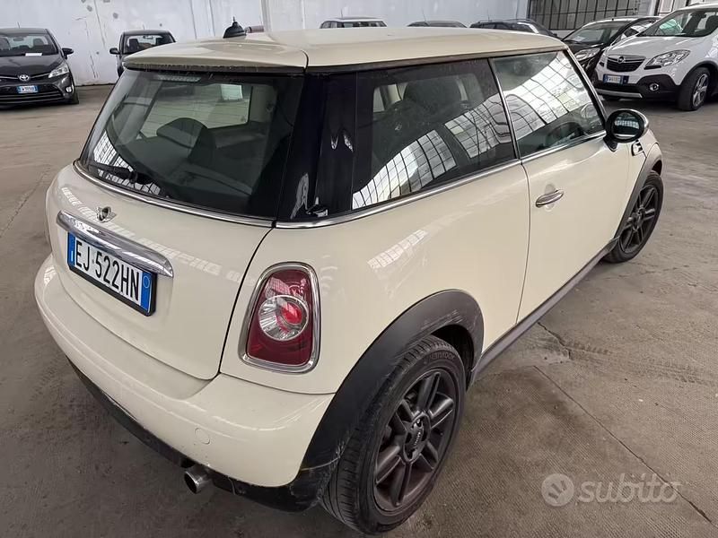 Usado Mini Cooper 90 HP (66 kW) 2007 Bege Citadino