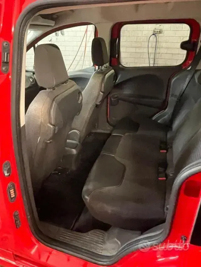 Occasion Ford Tourneo Courier Sport 101 ch (74 kW) 2019 Rouge Monospace