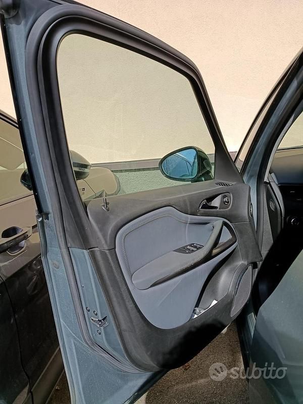 Usata Opel Zafira Tourer 130 CV (95 kW) 2012 Grigio Monovolume