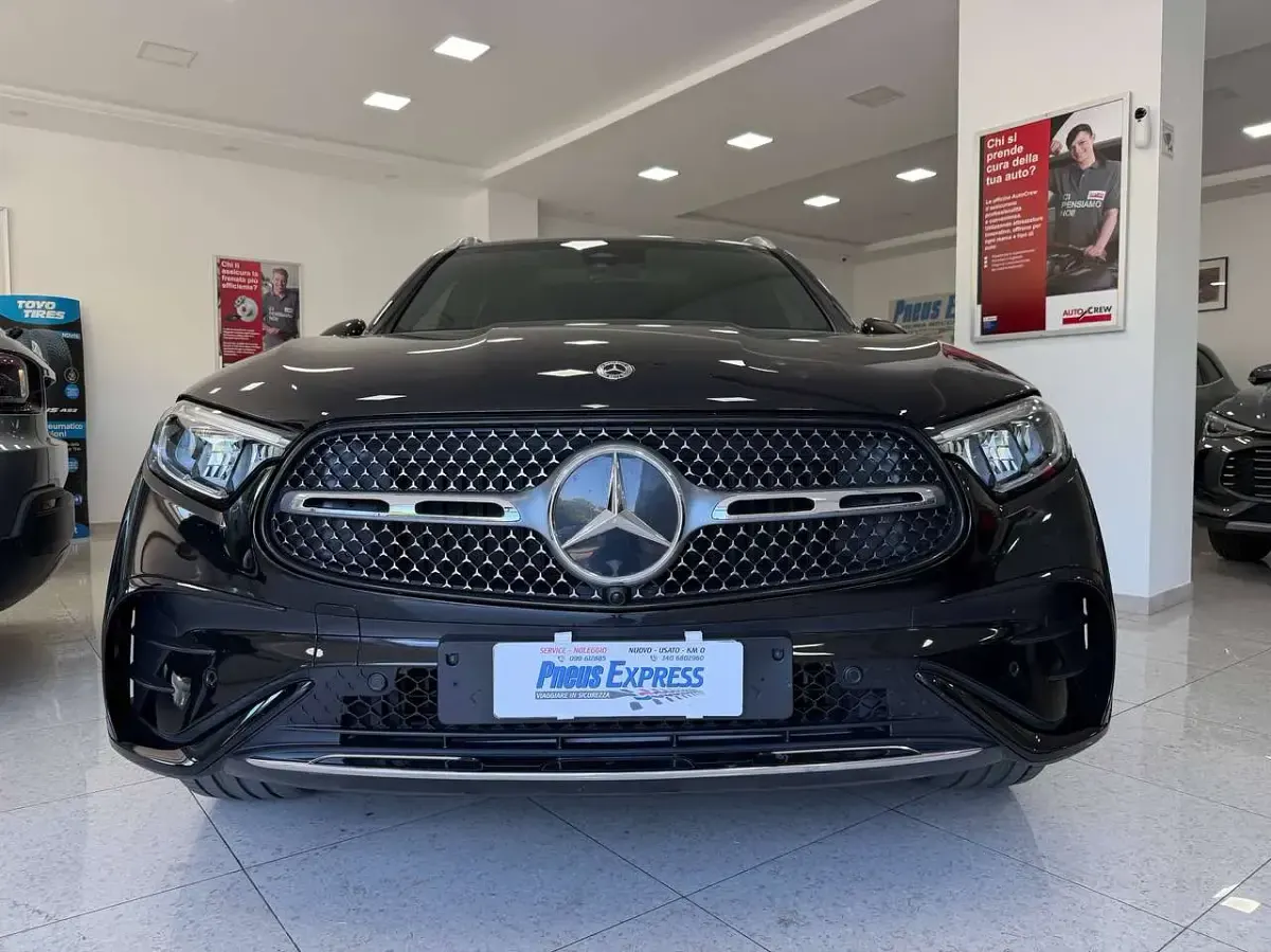 Usata Mercedes GLC200 AMG Line Premium Plus 204 CV (150 kW) 2023 Nero ossidiana metalizzato SUV