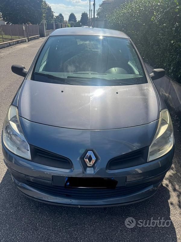 Blu Usata 2005 Renault Clio Coupé | 1800 € - Immagine 1/4