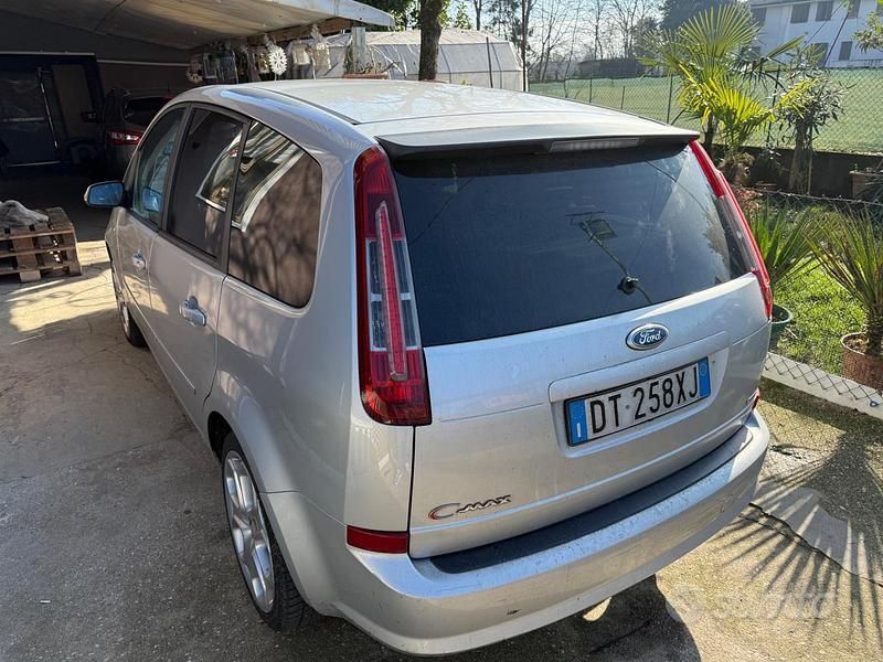 Usata Ford C-MAX 100 CV (73 kW) 2009 Grigio Monovolume