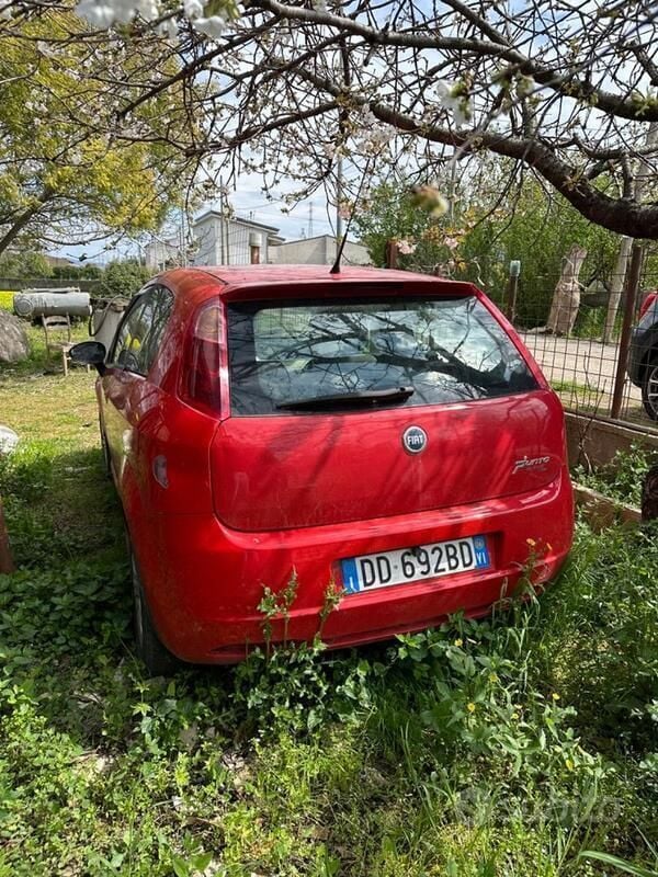 Usata Fiat Grande Punto 77 CV (56 kW) 2007 Utilitaria
